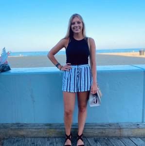 Meet your Posher, Caitlyn